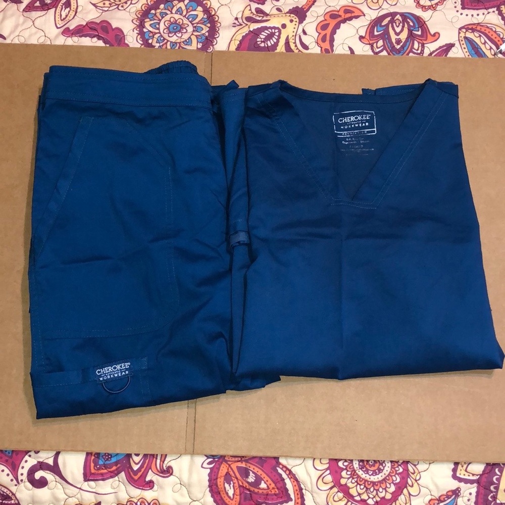 Cherokee Workwear Collection Scrub Set